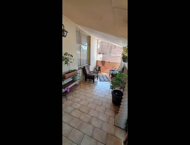 2 BEDROOM TOWNHOUSE FOR SALE IN PARYS CENTRAL